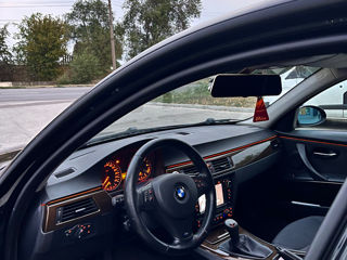 BMW 3 Series foto 8