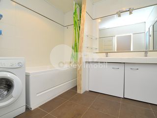Apartament de 130 mp, 3 camere + living, bloc nou, bd. Negruzzi 105000 € foto 9