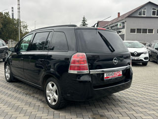 Opel Zafira foto 8