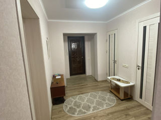 Apartament cu 2 camere, 50 m², Botanica, Chișinău foto 8