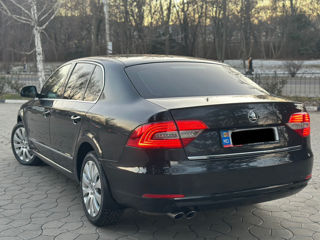 Skoda Superb foto 6