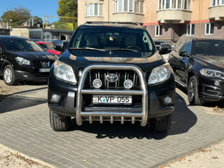 Toyota Land Cruiser Prado foto 2