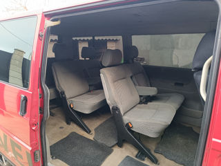 Volkswagen Caravelle foto 7