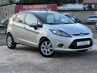 Ford Fiesta foto 5