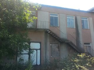 Complex de clădiri nelocative situate în r-nul Hînceşti, com. Cărpineni foto 1