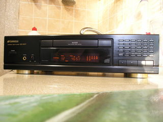 sansui cd x-317   toshiba xr - j9   philips 630/00b foto 1