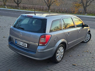 Opel Astra foto 4