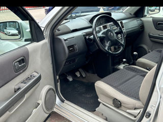 Nissan X-Trail foto 3