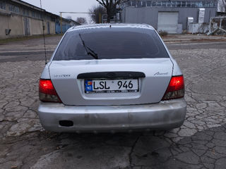 Hyundai Accent foto 5