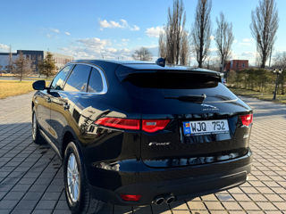 Jaguar F-pace foto 9