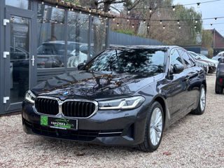 BMW 5 Series foto 3