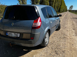 Renault Grand Scenic foto 9