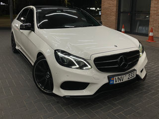 Mercedes E-Class foto 1