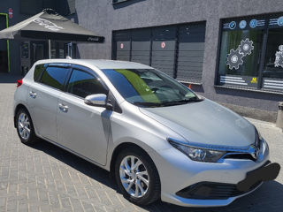 Toyota Auris foto 2