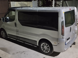 Opel Vivaro foto 8