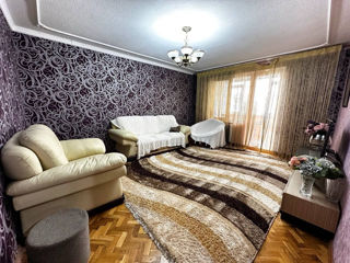 Apartament cu 3 camere, 85 m², Botanica, Chișinău foto 2