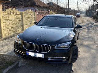 BMW 7 Series foto 1