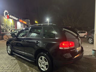 Volkswagen Touareg foto 4