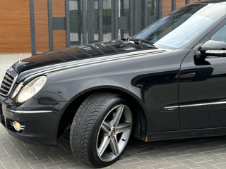 Mercedes E-Class foto 4