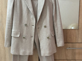 Vând costum Massimo Dutti foto 0