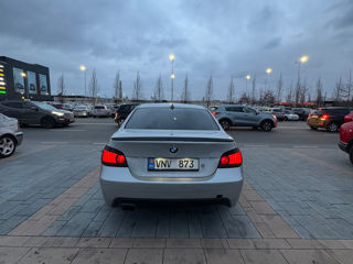 BMW 5 Series foto 4