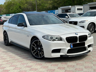 BMW 5 Series foto 5