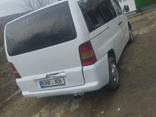 Mercedes Vito foto 2