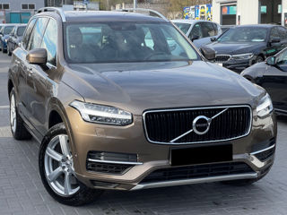 Volvo XC90 foto 1