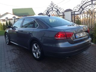 Volkswagen Passat foto 4