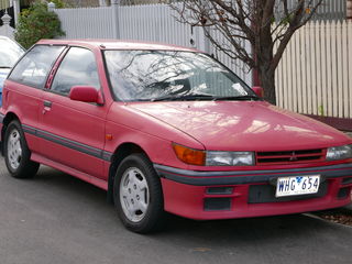 Mitsubishi Lancer - ( Colt ) - foto 2