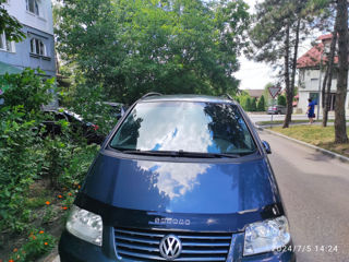 Volkswagen Sharan foto 2