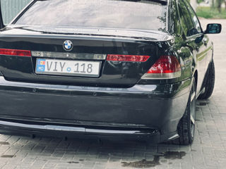 BMW 7 Series foto 4