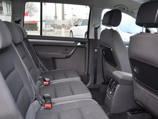 Volkswagen Touran foto 13