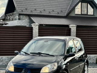 Renault Scenic foto 2