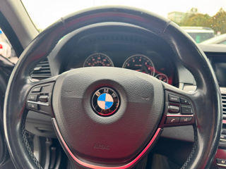 BMW 5 Series foto 12