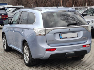 Mitsubishi Outlander foto 5