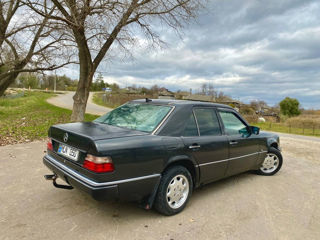 Mercedes Series (W124) foto 3