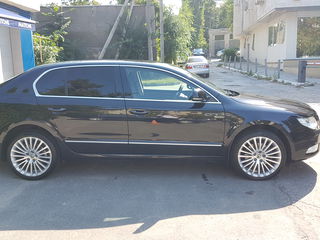 Оригинал Skoda Superb R18 foto 2