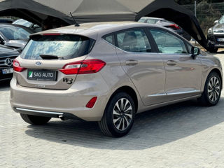 Ford Fiesta 5D foto 5