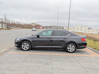 Skoda Superb foto 4