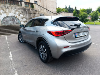 Infiniti Q30 фото 4
