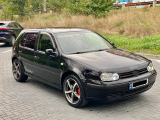 Volkswagen Golf foto 1