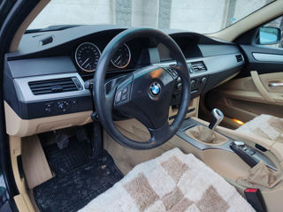 BMW 5 Series foto 8