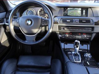 BMW 5 Series foto 6