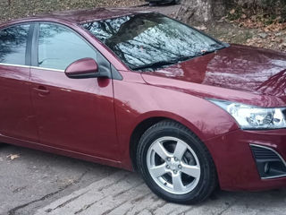 Chevrolet Cruze foto 2