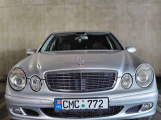 Mercedes E-Class foto 2