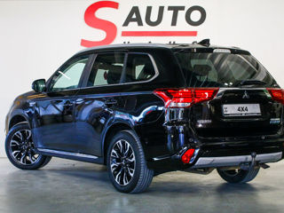 Mitsubishi Outlander foto 5