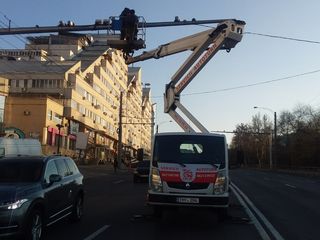 Mașini Autoturn in chirie! Până la 28m! foto 18