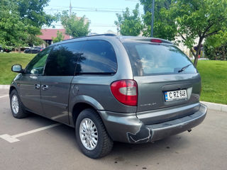 Chrysler Voyager foto 8