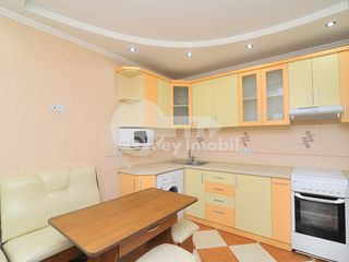 Apartament cu 2 camere, reparație euro, Centru, 300 € ! foto 6